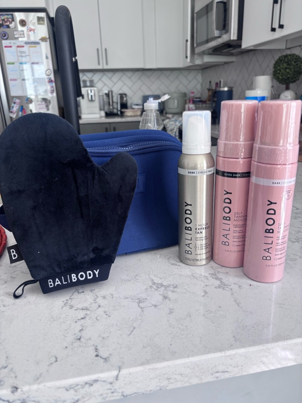 BaliBody Self Tanning Set (3 Bottles + Gloves + Bag)